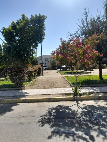 Casa 2 Pisos, Conjunto Valle Del Sol. Comuna Padre Hurtado