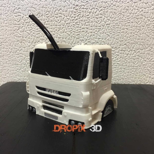 Imagen 2 de 8 de Mate Camion Iveco 2