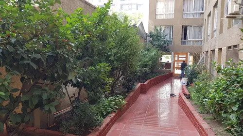 Se Arrienda Depto. Pequeño A 3 Cuadras Metro Irarrazaval.