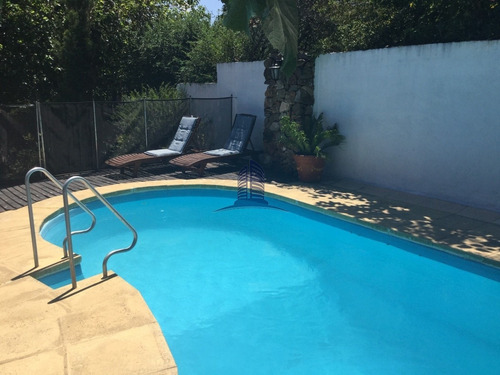Casa En Venta En Pinares!!- Ref: 1360