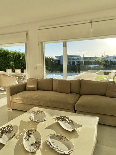 Casa Al Lago, Los Alisos, Nordelta