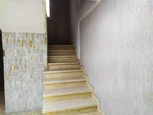 Townhouse En Venta La Morita I Villa Geicas Cod 21-8656 Jja