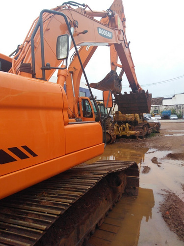 Escavadeira Doosan Dx225lca 2010 21,5t. 14700 Hs Repasse