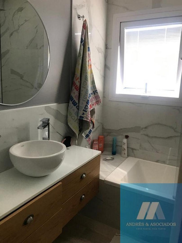 Imagen 25 de 30 de Venta Casa, Bs As Village, Lote 1039 Mts²