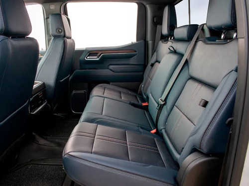 Chevrolet Silverado 5.3 V8 High Country