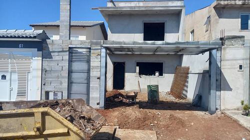 Imagem 3 de 4 de Sobrado Alto Padrão Carmela, 3 Dorms Sendo 1 Suite Master.