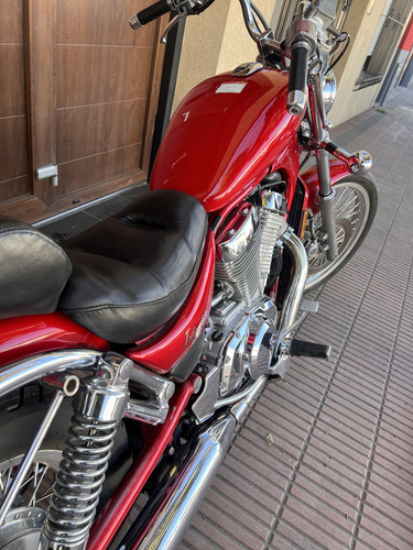 Suzuki Intruder 800