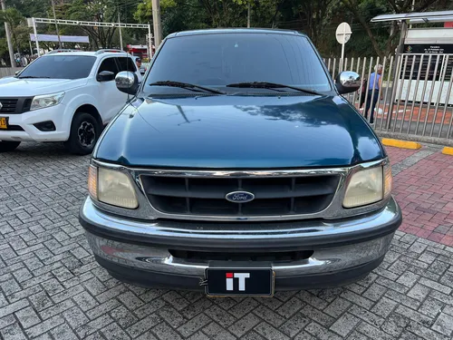 Ford F-150 Lobo XLT 5.2 At 4x2