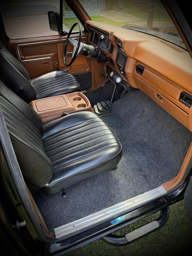 Ford Bronco V8