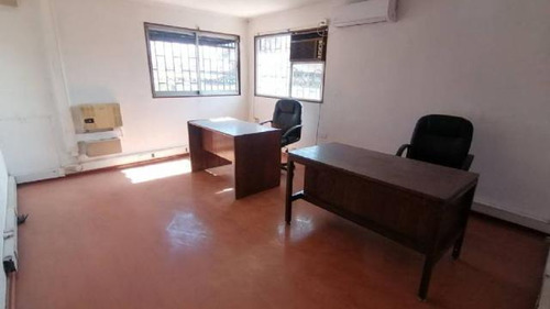 Oficina Avenida Club Hipico/tupper