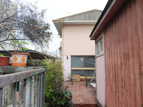Casa De 2 Pisos Para Remodelar 5h Y 3b En 537 M2 Terreno