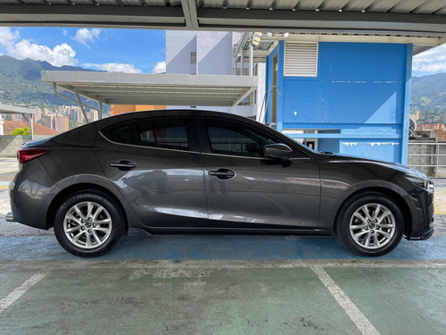 Imagen 6 de 12 de Mazda 3 2.0 Touring Mt 2017