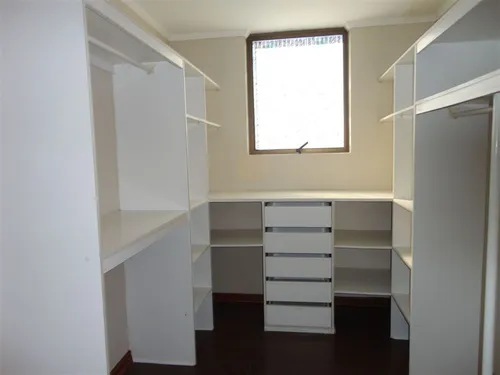 Departamento En Venta De 4 Dorm. En Viña Del Mar
