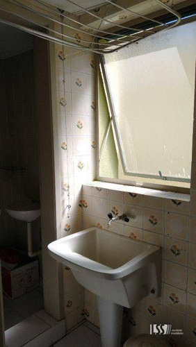 Imagem 16 de 19 de Apartamento Com 2 Dormitórios Em Porto Alegre - Ap1149