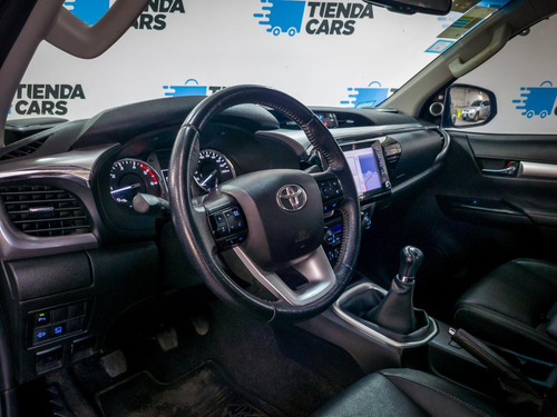 Toyota Hilux 2.8 SRX 4X4