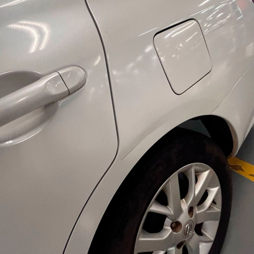 Nissan Versa 1.6 16v Sv Aut. 4p