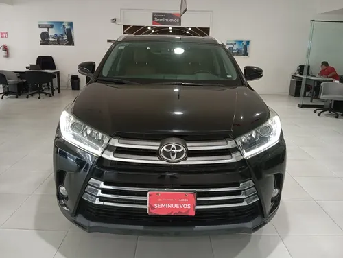 Toyota Highlander 3.5 Limited Panoramic Roof At