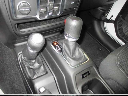 Jeep Gladiator Sport 80 Aniversario