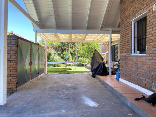 Casa De 3 Dormitorios Con Pileta Y Parrillero - Aldea - Fisherton