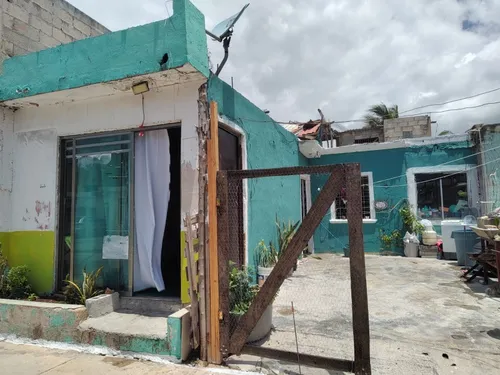 Casa 4 Recamaras, 2 Baño, Sala, Comedor, Cocina Y Porche