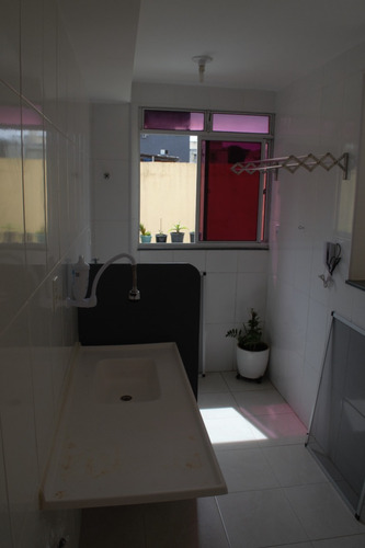 Apartamento Lauro De Freitas R$ 210.000,00