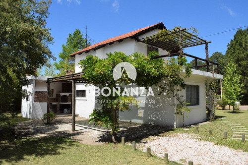 Casa En Venta Atractiva Los Angeles Piriapolis