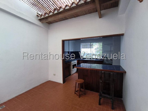 Alquiler - Anexo Residencial - La Trinidad Mls: 25-9673 S.m.