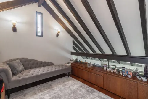 Casa En Venta En Malibu. Cod V14757