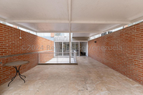 Townhouse En Venta Villa Nueva Hatillo Vgi