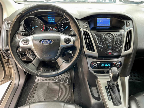 Imagen 11 de 19 de Ford Focus Se Plus 2.0 At6 Full Cuero 2014 Oscar Automotores