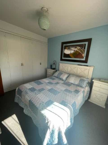 Venta - Casa En Esquina En Monte Grande!
