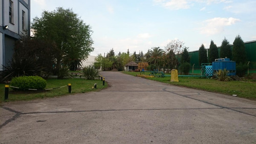 Alquiler A Estrenar Nave Industrial De 1200m2 Parque Industrial Platanos