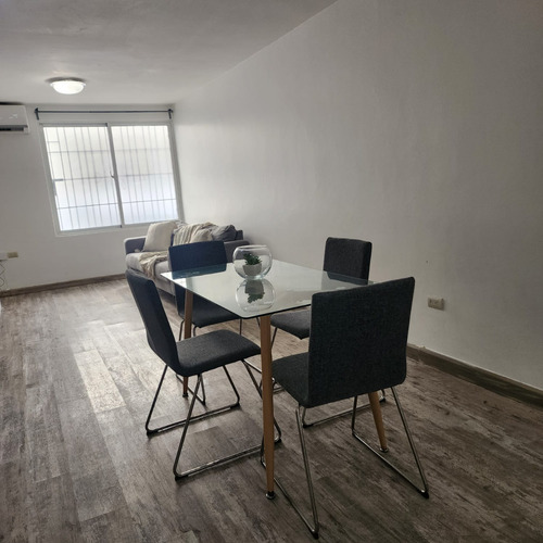Se Alquila, Apartamento 1hab Amueblado Remodelada, Centrico Y Acogedor En Naco