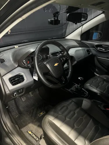 Chevrolet Onix 1.4 Ltz 5 p