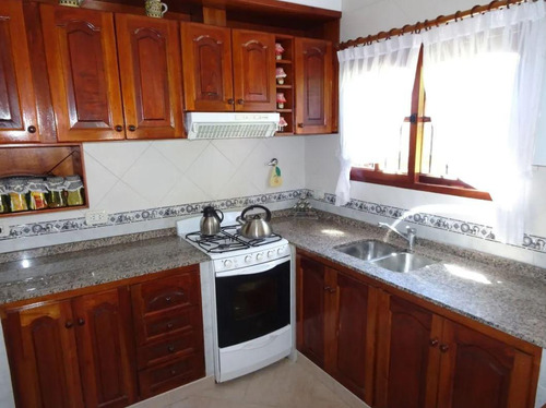 Casa En Venta - 3 Dormitorios 4 Baños 2 Cocheras - 332mts2 - Villa Gesell