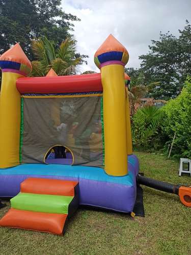 Imagen 2 de 3 de Alquiler Castillos Inflables,alquiler Colchon Inflable