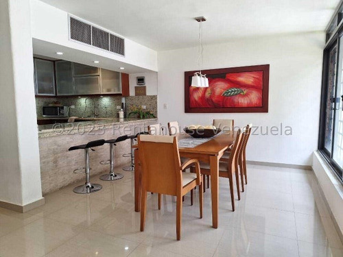 Maria Elena Latouche Se Vende Townhouse: 425 Mts: Pozo, Planta 100% Excelente Ubicación. Moderno Y Cómodo. Ven A Visitarlo!! Mels 24-8814