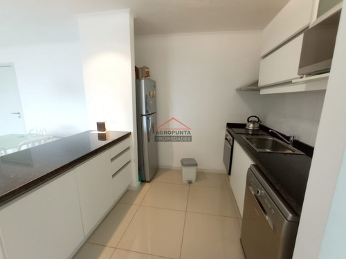 Apartamento En Venta Edificio Con Servicios - Ref: 5250
