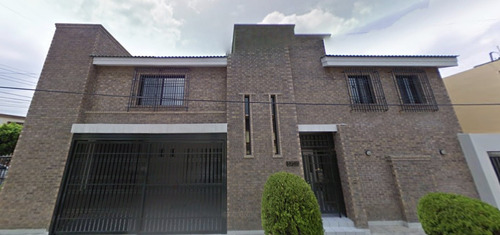 Encantadora Casa En Venta En Rincón De La Primavera, Monterrey, Nuevo León.