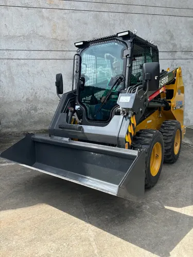 Mini Cargador Xc7-sb08 | Marca Xcmg | Tipo Bobcat