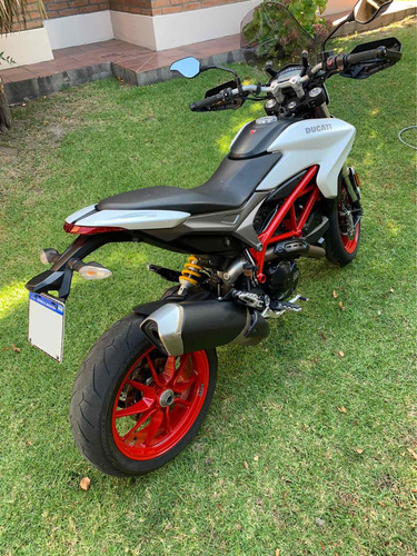 Imagen 2 de 19 de Ducati Hypermotard 939