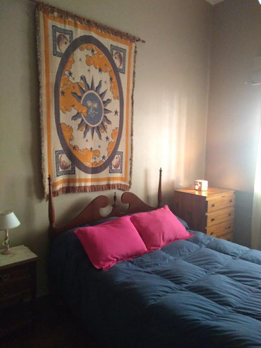 Casa En Venta - 4 Dormitorios 2 Baños - 150mts2 - La Plata