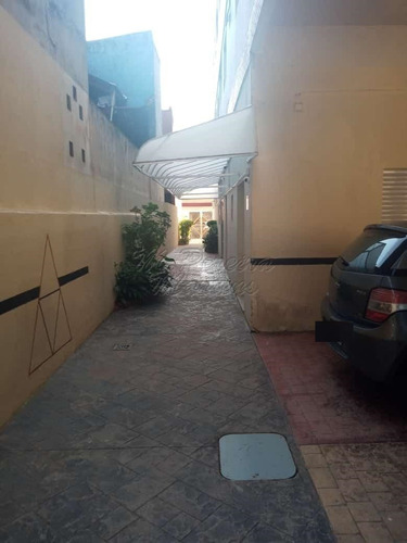 Imagem 1 de 12 de Maravilhoso Apartamento De 03 Dormitórios No Centro De Mongaguá/sp. V1052