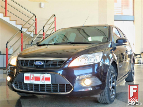 Imagem 1 de 10 de Ford Focus Titanium 2.0 16v Flex 5p Mec.