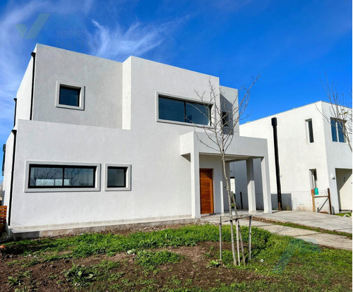 Casa En Venta 3 Dormitorios, Jardín, Oportunidad, San Pablo, Pilar.