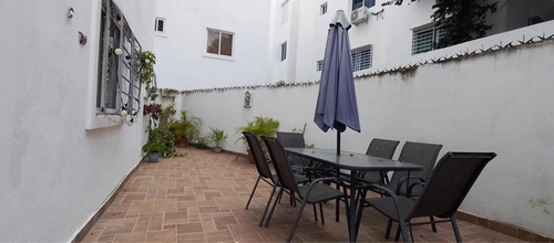 Se Vende Primer Piso Con Patio En Don Honorio