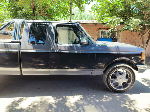 Ford F-100 Supercab