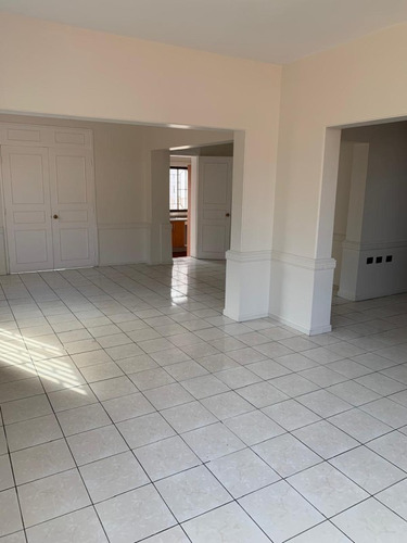 Amplia Y Remodelada Casa En Venta| Sector Parque Brasil