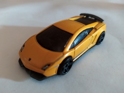 Hot Wheels Lamborghini Lp 570-4 Superleggera 2010 Dorado