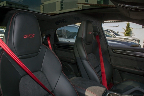 Imagen 8 de 12 de Porsche Cayenne Gts Coupe